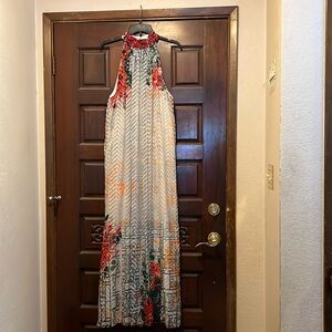 Women’s maxi dress sleeveless